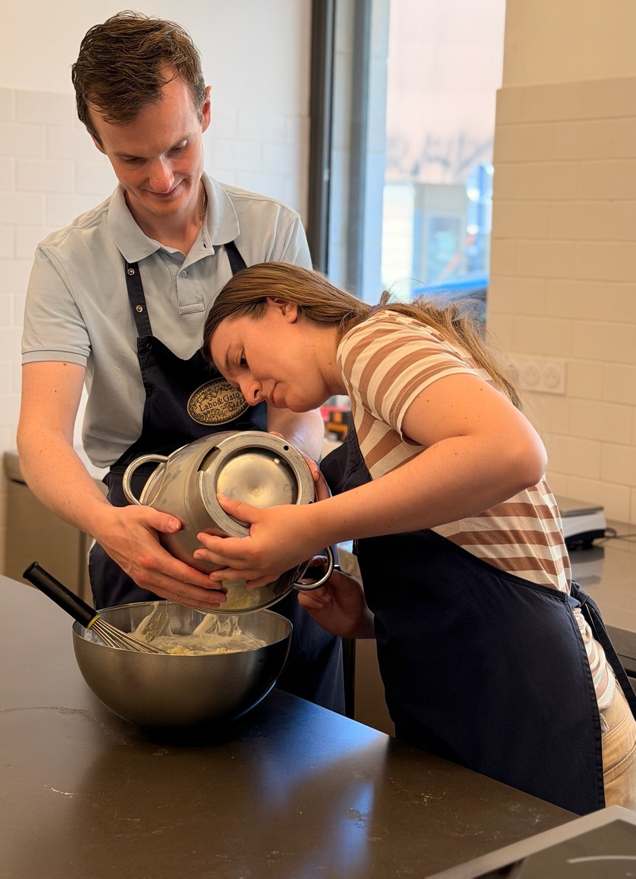pastry class couple